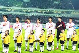 瑞奇·韩德森在比赛中多次利用虚假跑垒诱使对手失误，展现高智商